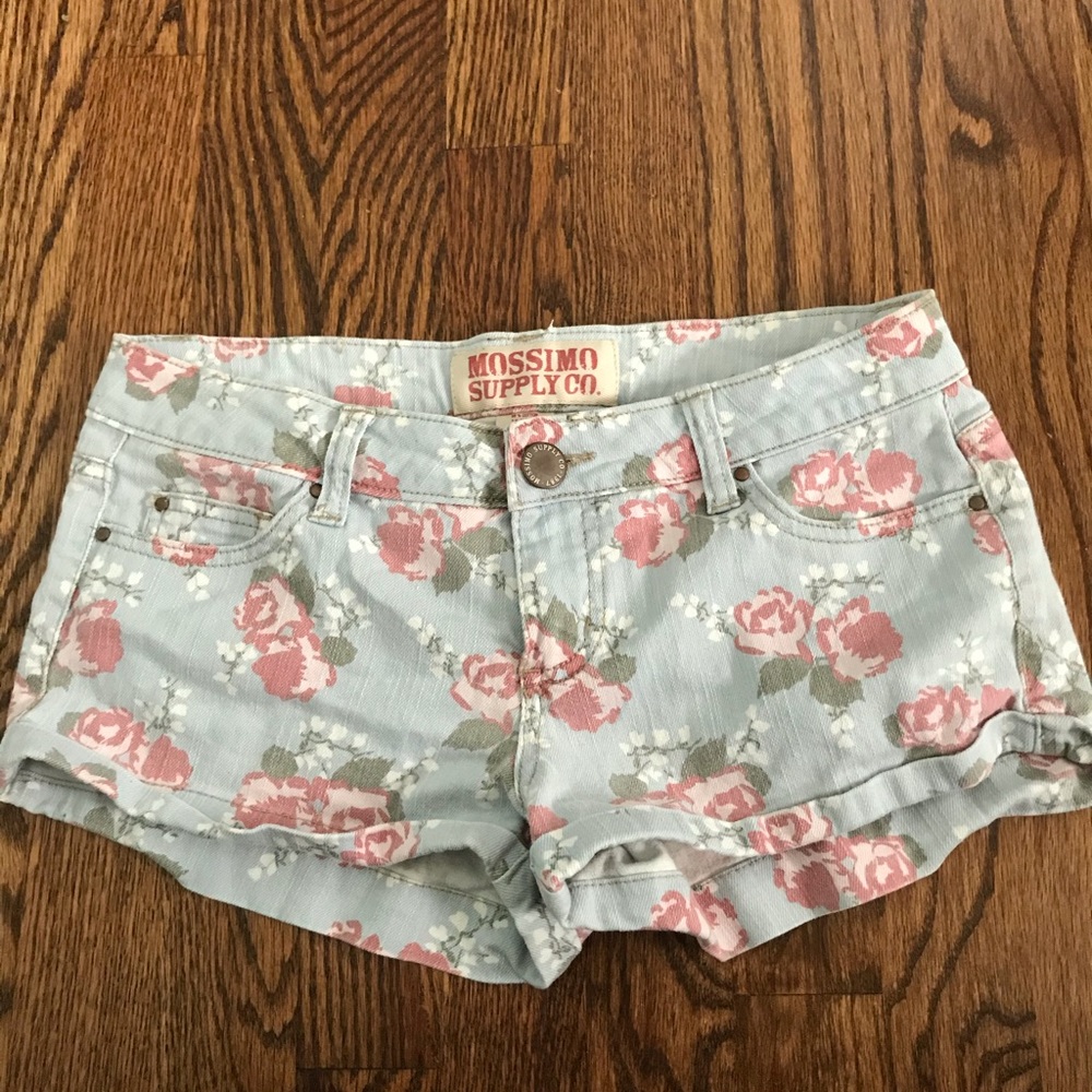 🌺🌸Mossimo Floral Jean Shorts🌺🌸